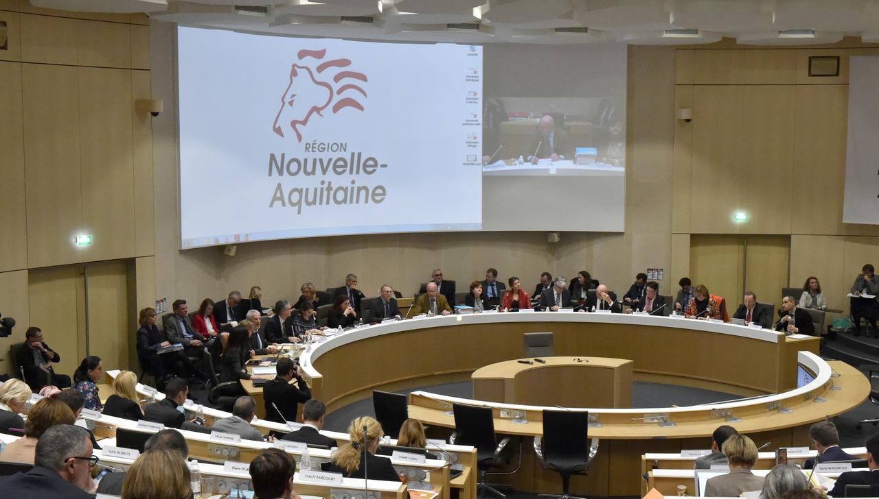 commission permanente region nouvelle aquitaine francoise roch